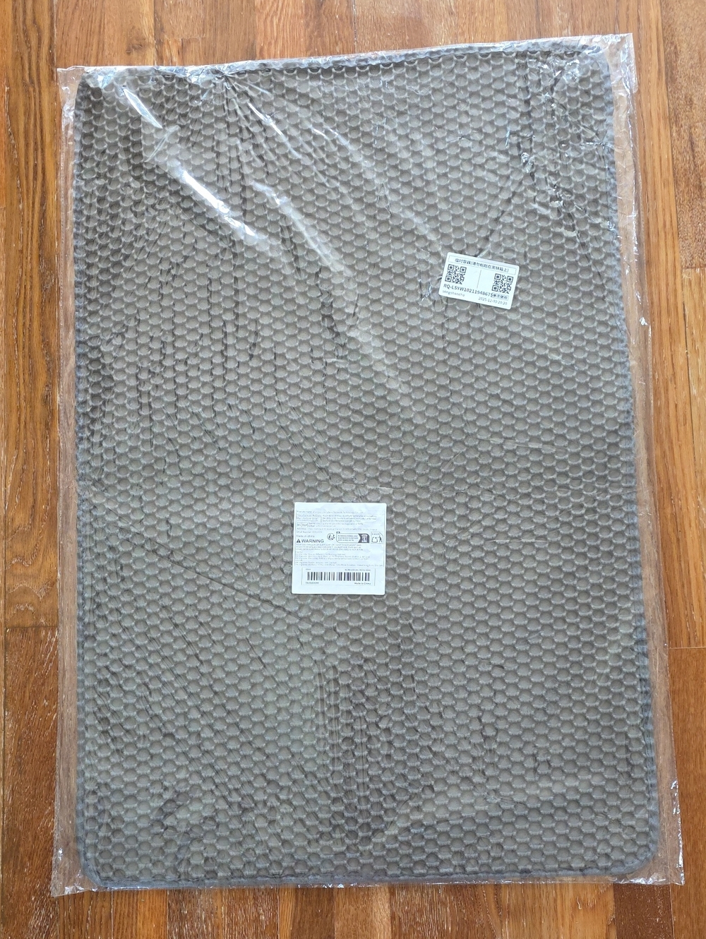 X-LARGE honeycomb Style Easy Clean Cat Litter Box Mat - Grey NWT